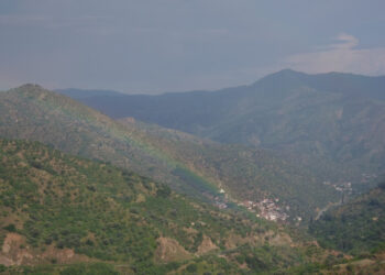 YAYLA GÖLÜ-ARAPAPIŞTI KANYONU-YILANLI DAĞ-BEYAĞAÇ-BARZA OVASI TURU 03-10 MAYIS 2018 (7 ve 8 nci Gün Ataeymir-Karacasu-Nazilli-Aksu-Beydağ-Beyköy-Tire-Tepeköy)