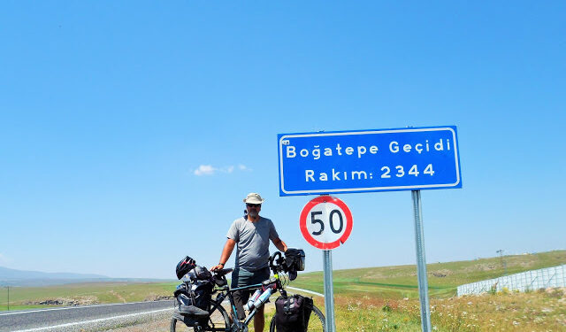 KARÇALLARDAN ÇILDIRA 23 TEMMUZ -03 AĞUSTOS 2019 ( 9 ve 10 ncu Gün Susuz-Aygır Gölü-Boğatepe Geçidi-Göle-Allahuekber Dağları-Akşar-Oltu)