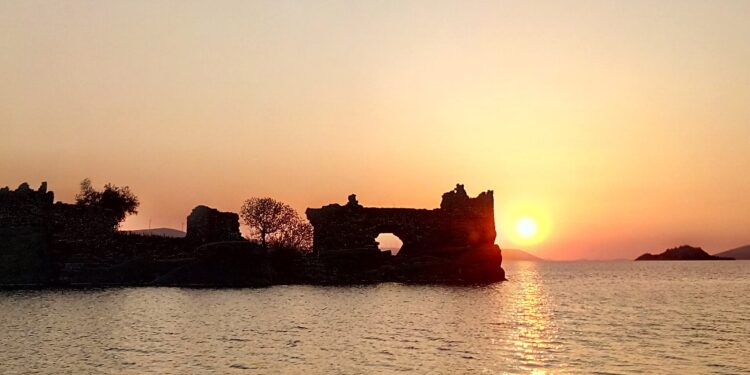 HERAKLEİA BANA İYİ GELİR 25-30 MART 2021 (3 ve 4 ncü Gün Saplı Ada-Akbük-Kazıklı-Ovakışlacık-Selimiye-Bafa Gölü-Herakleia-Kapıkırı-Bafa-Didim-Taşburun)