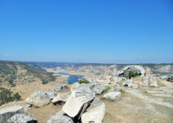 MURAT DAĞI NİYETİNE 10-21 HAZİRAN 2021 ( 9 ve 10 ncu Gün Büyük Menderes Vadisi-Bahadınlar-Apollon Lairbenos Tapınağı-Çal-Sakızcılar-Ağlayankaya Şelalesi-Güzelpınar-Uzunpınar-Karahayıt)