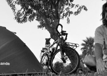 ESKİLERDEN YENİLERE ŞAFAK YOLLARDA